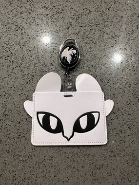 Epic universeLight fury Badge Holder with Retractable Reel